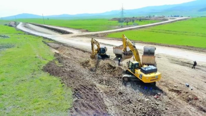 Şuşanın azad edilməsinin mənəvi rəmzi olan "Zəfər yolu"nun uzunluğu 101 kilometrdir.