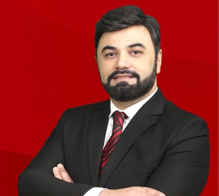 Bu gün tanınmış ictimai xadim, Dünya Gənclər Konseyinin Azərbaycan üzrə rəhbəri “Ümidlə Gəl” xeyriyyə layihəsinin yaradıcısı, Hacı Quliyevin dogum gününüdür.