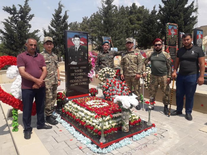 Azgundem.az saytının dəstəyi ilə Hümmət Şamaxılının sözləri və musiqisi əsasında yazılan "Şəhidimiz Sabir Heydərov"  xatirəsinə həsr olunmuş mahnının klipi çəkilmişdir.