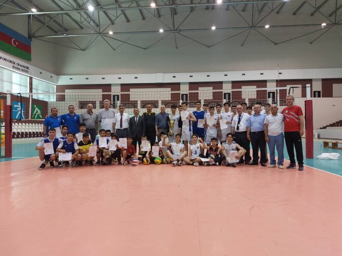 Azərbaycan Voleybol Federasiyası nümayəndəsi Yaqub Rəsulov Masallı rayon Gənclər və İdman İdarəsi tərəfindən fəxri fərmanla mükafatlandırıldı.