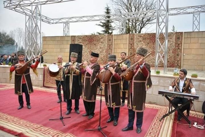 Novruzun gəlişi Şamaxıda yüksək əhval-ruhiyyə ilə qarşılanır.