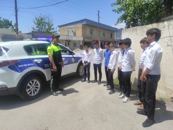 Şamaxı Texniki, Humanitar və Təbiət fənləri təmayüllü internat tipli liseydə Dövlət Yol Polisi əməkdaşlarının iştirakı ilə “Yol hərəkəti qaydalarına riayət edək” adlı tədbir keçirilmişdir.