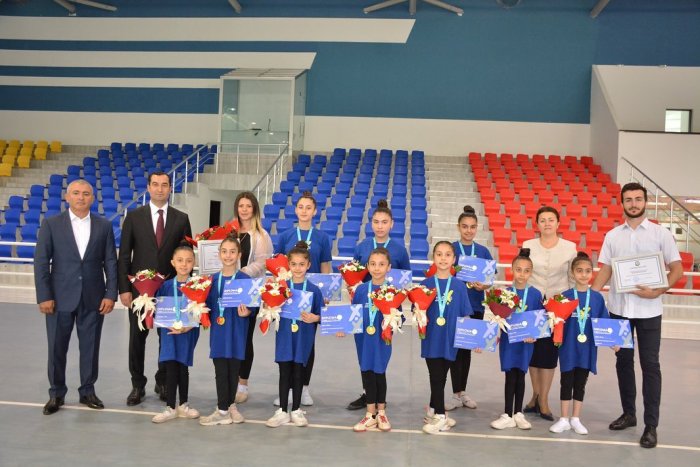 Şamaxı Olimpiya İdman Kompleksinin gənc gimnastların ifası qızıl medala layiq görülmüşdür.