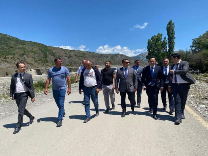 İyulun 3-də İsmayıllı Rayon İcra Hakimiyyətinin başçısı Nahid Bağırov və Millət vəkili Novruz Aslanov Lahıc qəsəbəsində olub. İyulun 3-də İsmayıllı Rayon İcra Hakimiyyətinin başçısı Nahid Bağırov və Millət vəkili Novruz Aslanov Lahıc qəsəbəsində olub.