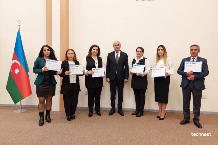 Technest Təqaüd Proqramı çərçivəsində Şamaxı şəhər 2 nömrəli tam orta məktəbdə "İnformatika müəllimləri üçün təlimlər” layihəsinin bağlanış tədbiri keçirilib Technest Təqaüd Proqramı çərçivəsində Şamaxı şəhər 2 nömrəli tam orta məktəbdə "İnformatika müəllimləri üçün təlimlər” layihəsinin bağlanış tədbiri keçirilib