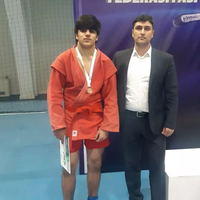 Sambo idman növü üzrə Azərbaycan çempionatında Şamaxı Olimpiya Mərkəzinin  idmançıları Ağagülov Fəqan  və Fərzəliyev Yusif 3-cü yerə layiq görülüblər.