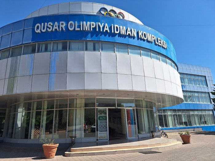 Qusar Olimpiya İdman Kompleksində jurnalistlər arasında Ümummilli Lider Heydər Əliyevin anadan olmasının 101-ci ildönümünə həsr olunmuş voleybol üzrə Zəfər Kuboku keçiriləcək.