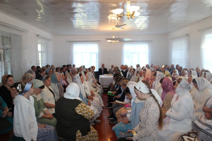 İsmayıllı rayonunun İvanovka kəndi “Molokan-ruhani-xristian” dini icmasına məxsus ibadət evində “Məhsul bolluğu və şükranlıq” bayramı ilə əlaqədar mərasim keçirilib