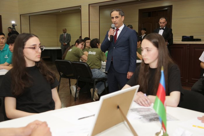 “Zəkaların mübarizəsi” olimpiadasının bilik yarışının region mərhələsi keçirilib. “Zəkaların mübarizəsi” olimpiadasının bilik yarışının region mərhələsi keçirilib.