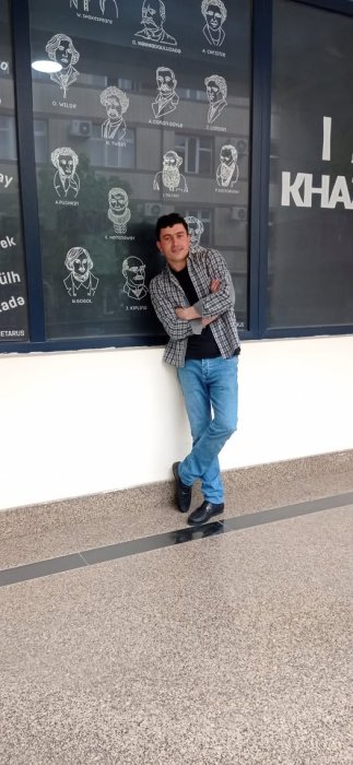 Həyat məni qoymadı yaşayım adam kimi, İcazə ver dünyaya bir də gəlim, İlahi! Həyat məni qoymadı yaşayım adam kimi, İcazə ver dünyaya bir də gəlim, İlahi!