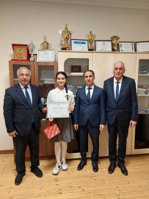 İdarə müdiri “Ən yaxşı təqdimat” Respublika müsabiqəsinin qalibi ilə görüşüb. İdarə müdiri “Ən yaxşı təqdimat” Respublika müsabiqəsinin qalibi ilə görüşüb.