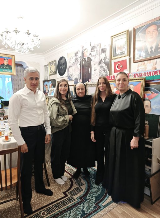 Leyla Əliyeva və Arzu Əliyeva Polad Həşimovun evində olublar.... Leyla Əliyeva və Arzu Əliyeva Polad Həşimovun evində olublar....