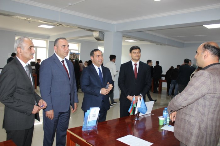Dövlət Məşğulluq Agentliyi tərəfindən İsmayıllı, Sabirabad rayonlarında və Naftalan şəhərində keçirilən əmək yarmarkalarında 45 işəgötürən tərəfindən ümumilikdə 322 vakansiya təqdim edilib.