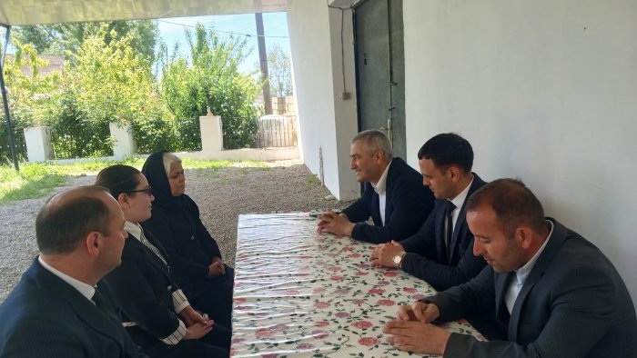 Qobustan rayonunun Cəyirli kəndindən olan Şəhid Elxan Məmmədovun ailəsini ziyarət etdik.