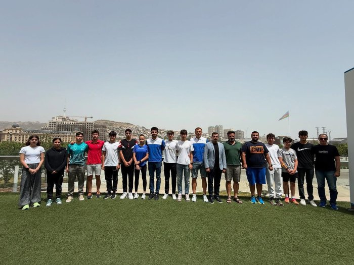 Azərbaycan Triatlon Federasiyasının İdarə Heyətinin üzvləri məşqçilər və idmançılarla görüş keçirib. Azərbaycan Triatlon Federasiyasının İdarə Heyətinin üzvləri məşqçilər və idmançılarla görüş keçirib.