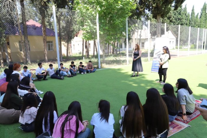 Tovuz Gənclər evi sosial xidmət müəssisəsində “Danış və Dinlət” adlı təlim keçirildi.