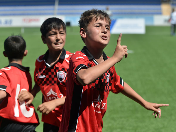 Qəbələ Futbol Akademiyasının fəaliyyətini maliyyə səbəbindən dayandırması təkcə bir idman qurumunun bağlanması deyil bu, Azərbaycanın futbol gələcəyi üçün ciddi bir geriləmədir.. Qəbələ Futbol Akademiyasının fəaliyyətini maliyyə səbəbindən dayandırması təkcə bir idman qurumunun bağlanması deyil bu, Azərbaycanın futbol gələcəyi üçün ciddi bir geriləmədir..