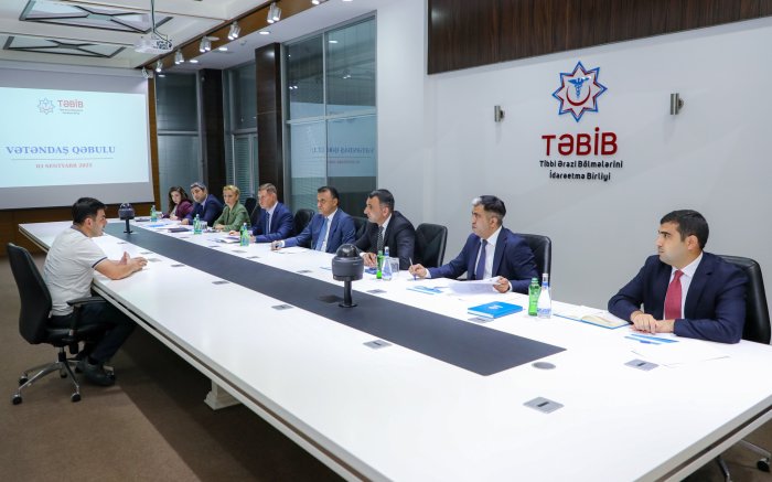 TƏBİB-in İcraçı direktoru Vüqar Qurbanov qəbul qrafikinə uyğun olaraq vətəndaşları qəbul edib.