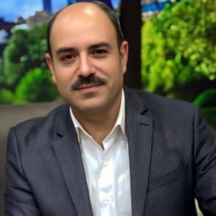 Habil Xanlarov Sumqayıt Dövlət Dram Teatrının tanınmış aktyorlarından biridir.